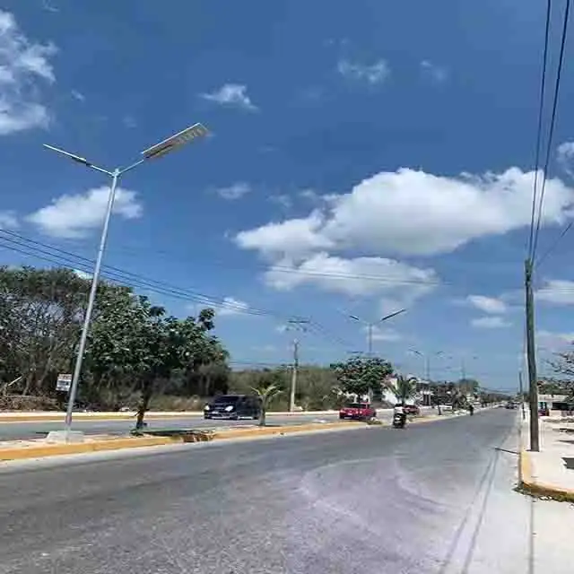 Clean and environmentally friendly solar street lights durable aluminum all in one solar street light