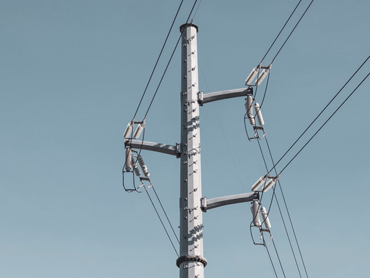 Type of power pole